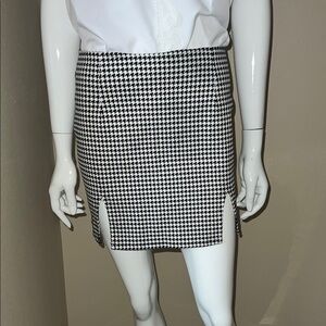 Motel Black and White Mini Pencil Skirt with Slit, size S
